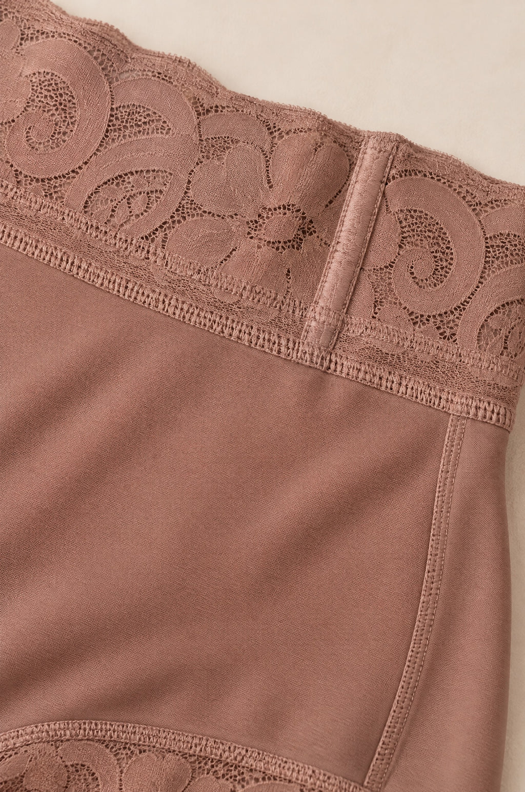 Close-up of the lace waistband