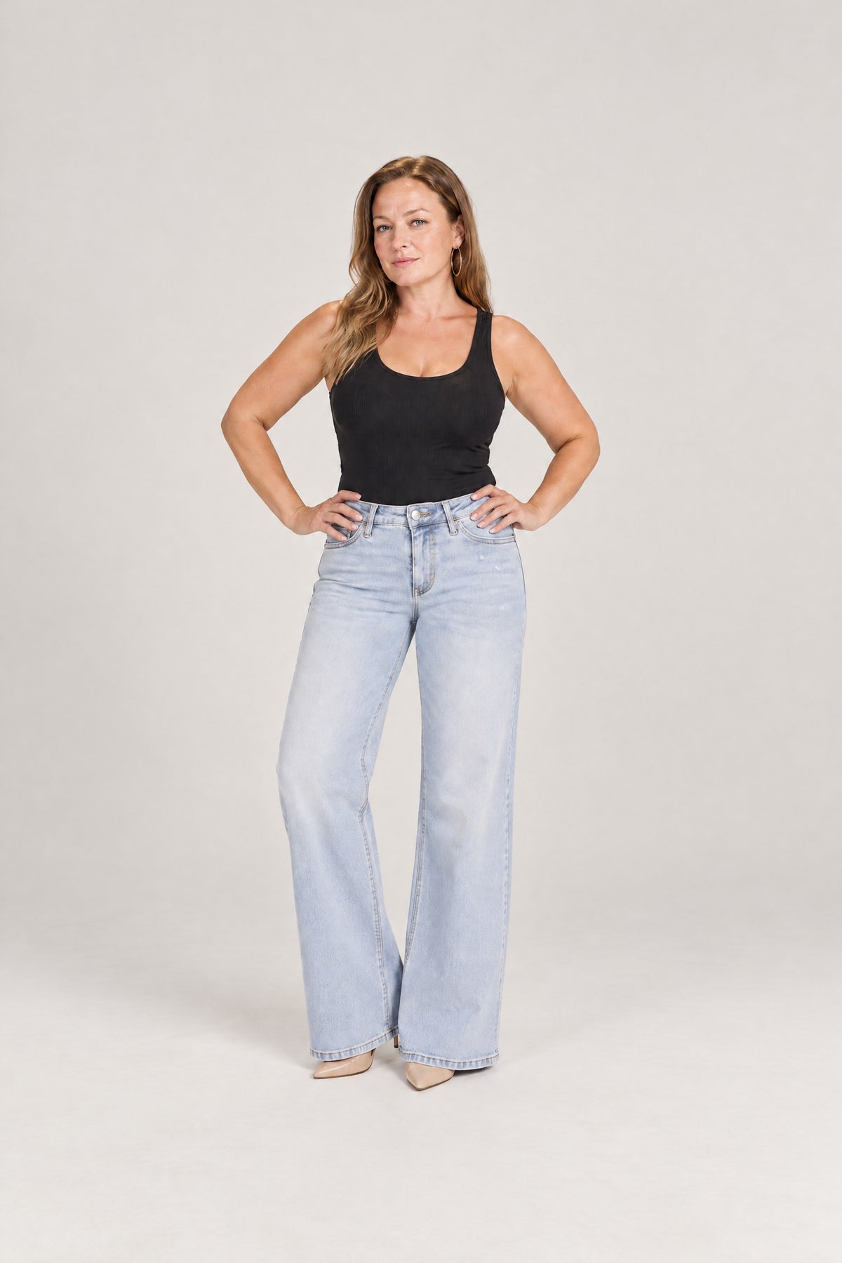 Stretch Wide-Leg Jeans in Light Blue, front